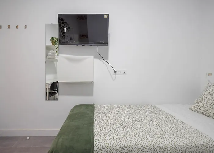 Coliving Mol-terrace, En-suite Bathroom, Fridge & Tv 3*