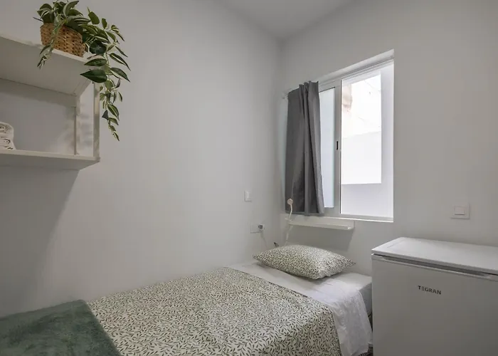 Coliving Mol-terrace, En-suite Bathroom, Fridge & Tv 3*