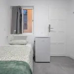 Guest house Coliving Mol-terrace, En-suite Bathroom, Fridge & Tv 3*