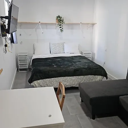 Guest house Mol-terrace, En-suite Bathroom, Fridge & Tv Las Palmas de Gran Canaria