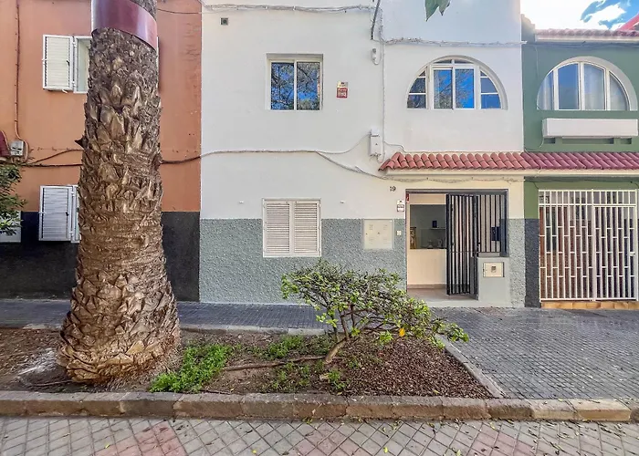 Πανσιόν Coliving Mol-terrace, En-suite Bathroom, Fridge & Tv 3*