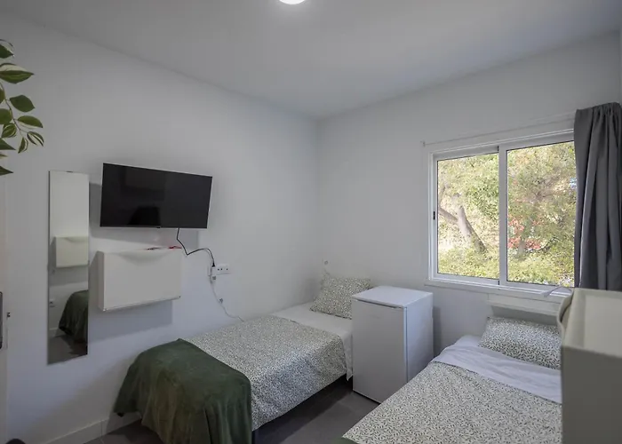 Coliving Mol-terrace, En-suite Bathroom, Fridge & Tv Πανσιόν