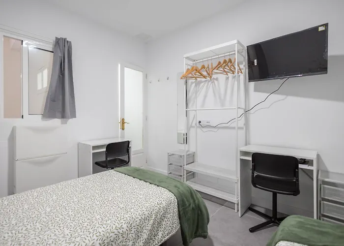 Coliving Mol-terrace, En-suite Bathroom, Fridge & Tv Πανσιόν