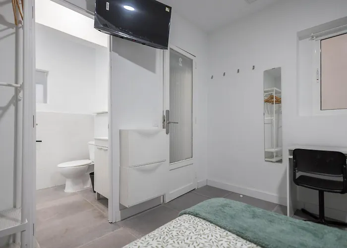 Coliving Mol-terrace, En-suite Bathroom, Fridge & Tv