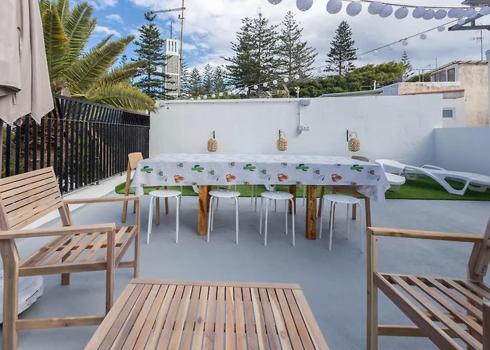 Coliving Mol-terrace, En-suite Bathroom, Fridge & Tv Penzion 3*