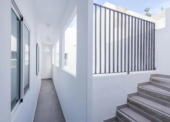 Coliving Mol-terrace, En-suite Bathroom, Fridge & Tv Penzion