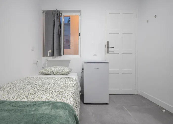 Penzion Coliving Mol-terrace, En-suite Bathroom, Fridge & Tv 3*